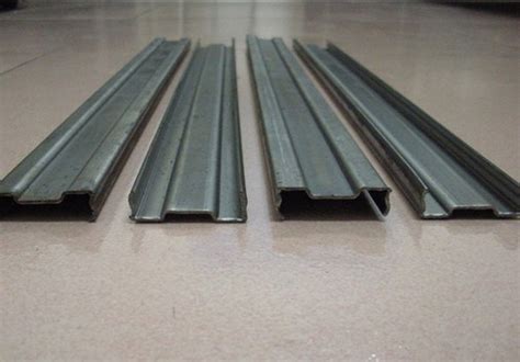 冷弯型钢-定制异型钢展示-无锡市伟承冷弯型钢有限公司