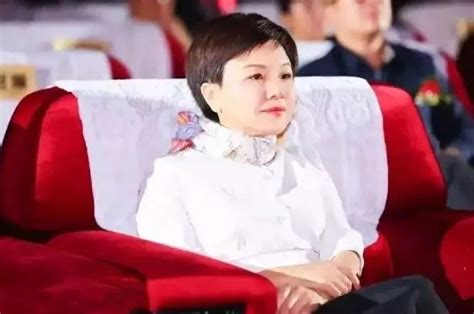 720 亿！94岁的邝肖卿成为中国女首富|中国女首富|胡润|研究院_新浪新闻