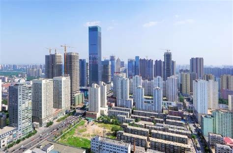 沈阳一大楼现300多个阳台 市民戏称为“阳台大楼”_深圳新闻网