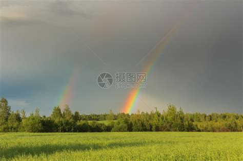 加州暴风雨过后天空中出现双彩虹高清图片下载-正版图片504237459-摄图网