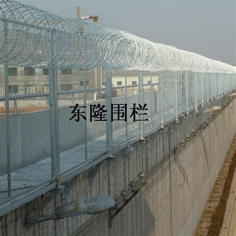 厂家围墙铁丝网厂区打围绿色钢丝网围栏隔离护栏网