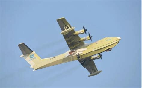 第二架水陆两栖飞机“鲲龙”AG600M在珠海完成首飞 -天山网 - 新疆新闻门户