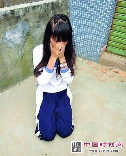 17岁女孩裸死邻居家 云南一女生遭围殴发裸照至QQ空间 - 群众来信 - 中国网•东海资讯