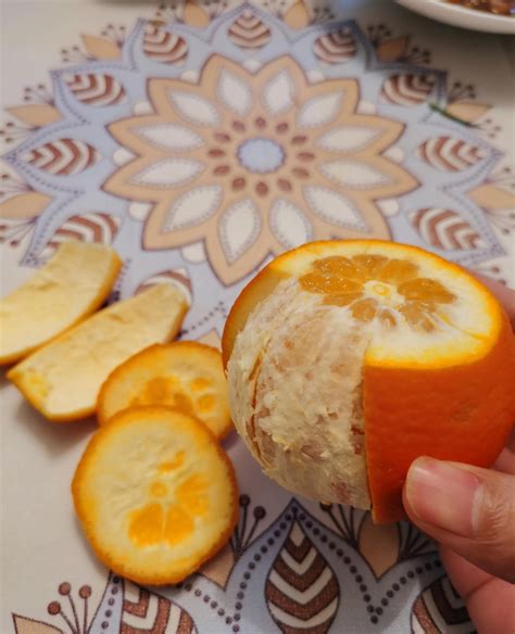 橙子皮的食疗与药用的做法_【图解】橙子皮的食疗与药用怎么做如何做好吃_橙子皮的食疗与药用家常做法大全_年华昌盛_豆果美食