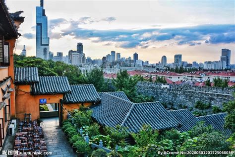 中国江苏南京紫峰大厦和城市天际线环绕延时摄影航拍夜景—高清视频下载、购买_视觉中国视频素材中心