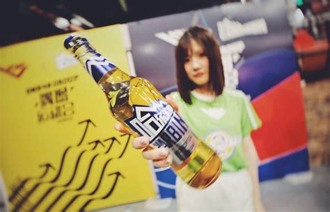 哈尔滨啤酒启用全新品牌LOGO与包装-全力设计