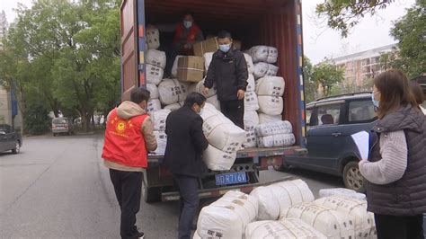 防疫志愿者在发放物资的路上—高清视频下载、购买_视觉中国视频素材中心