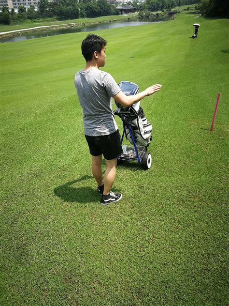 室内高尔夫球类玩具发球器 儿童高尔夫发球机 高尔夫玩具配杆套装-阿里巴巴