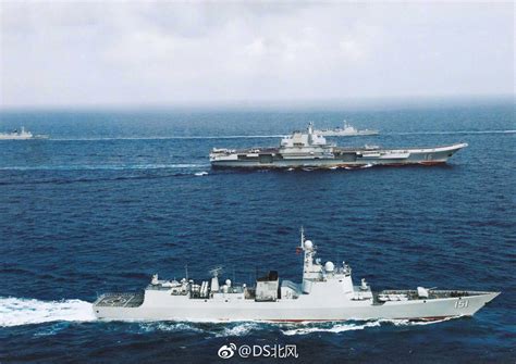 辽宁舰首次以航母编队形式赴南海开展科研训练-搜狐新闻