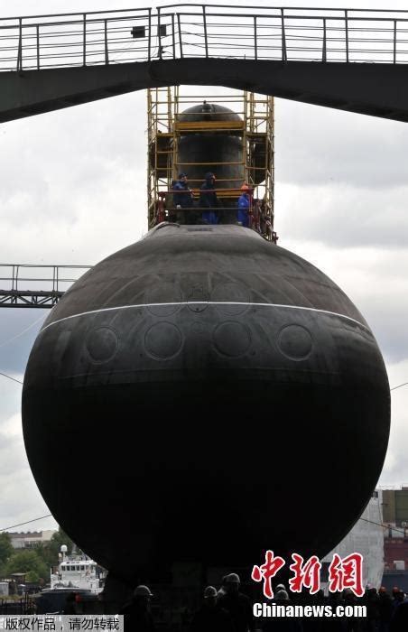 俄罗斯柴电潜艇下水：北约称之为“黑洞”|文章|中国国家地理网