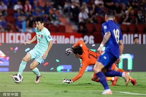 国足客场2-1击败泰国 奠定小组出线基础_新浪图片