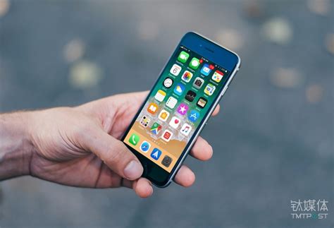 旧iPhone性能被降低，苹果连遭两起诉讼 | 12月22日坏消息榜
