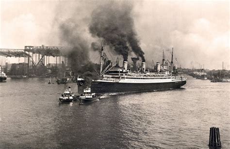sjk-handel.de - Dampfer Frachter Model 1 : 1250 HAPAG