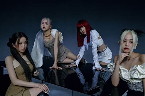 韩国人气女团四人组Blackpink再度推出新作_时尚圈_潮流服饰频道_VOGUE时尚网
