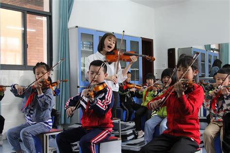 渝北茨竹：小提琴照亮孩子们的梦想|小提琴_新浪新闻