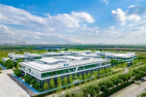 全球单体最大！产能最高！ 隆基绿能西咸新区高效单晶电池项目正式投产 - 丝路中国 - 中国网