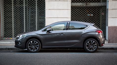 2016 Citroen DS4 and DS4 Crossback 6