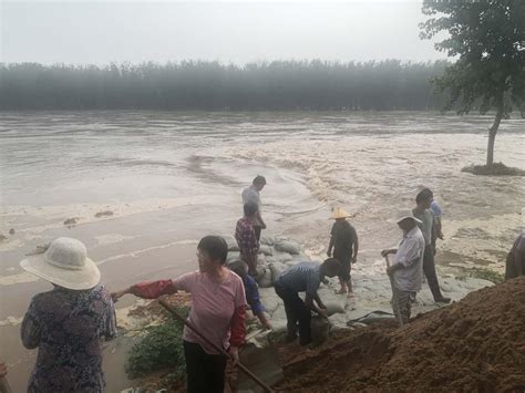 信阳再迎强降雨险情频发 记者直击抢险、救援一线-大河网