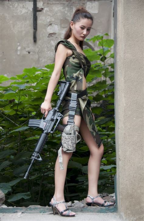 熊黛林美女特工图片