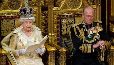 英联合政府执政正式开始 女王宣读施政大纲(图)--国际--人民网