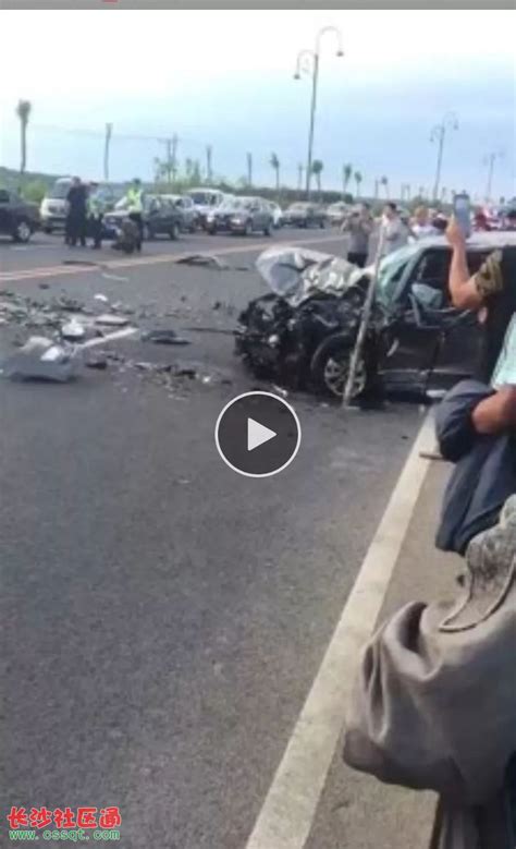 南宁白沙大桥清晨发生车祸 事故造成1死2伤！_视频_长沙社区通