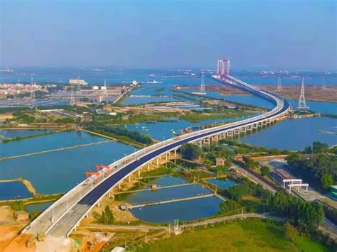 (2021)让“千里马”驰骋在湛江港的“事业草原”