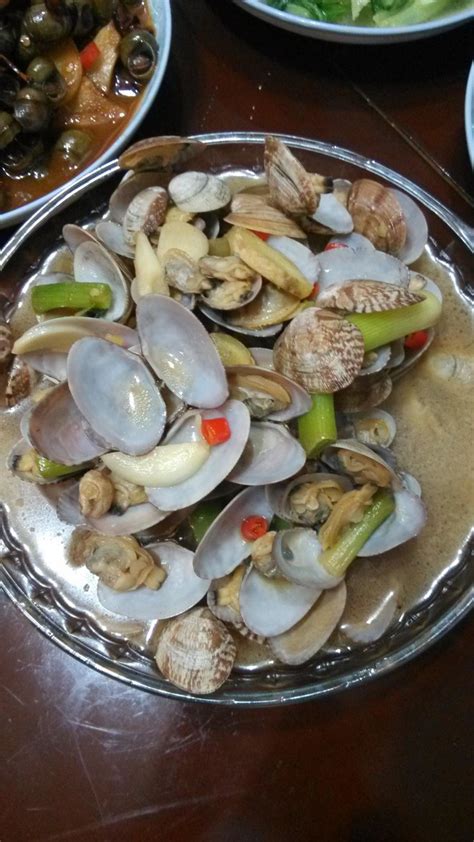 【炒贝壳的做法步骤图，炒贝壳怎么做好吃】管管学做菜_下厨房