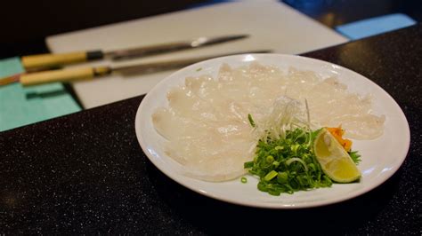 How to Eat Poisonous Fugu Fish Without Accidentally Killing Yourself ...
