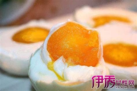 咸鸭蛋的热量(卡路里cal),咸鸭蛋的功效与作用,咸鸭蛋的食用方法,咸鸭蛋的营养价值
