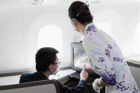 海南航空推出精品快线 客舱服务再升级-中国民航网