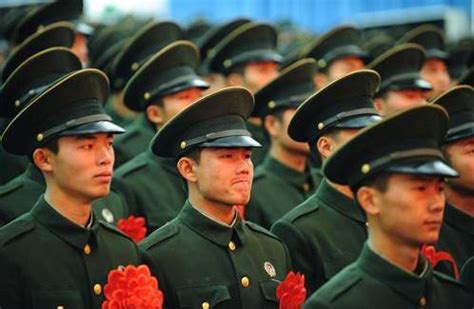 武警北京总队执勤三支队举行2019年夏秋季复退士兵退役仪式_央广网