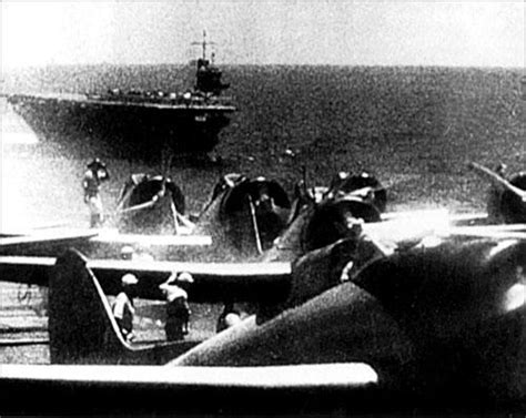 历史上第一次航空母舰大战！|航空母舰|日军|美军_新浪新闻