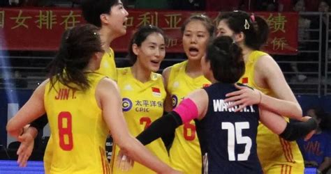 世联赛零封波兰，中国女排距离总决赛一步之遥|中国队|中国女排|总决赛_新浪新闻