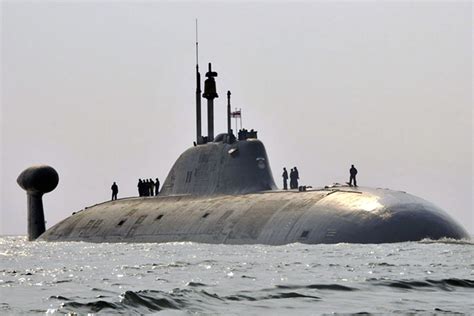 俄罗斯“苏沃洛夫大元帅”号弹道导弹核潜艇下水 - 中国核技术网