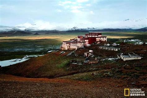 揭秘西藏唯一女活佛的传奇人生！|国家地理|活佛|桑顶寺_新浪新闻