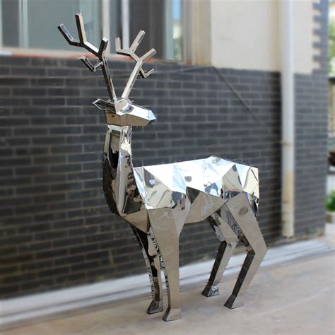 不锈钢园林长颈鹿动物雕塑 -宏通雕塑