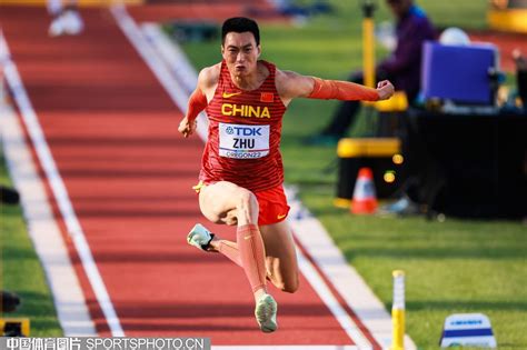 田径世锦赛朱亚明跳出17.31米 收获男子三级跳远铜牌_新体育网