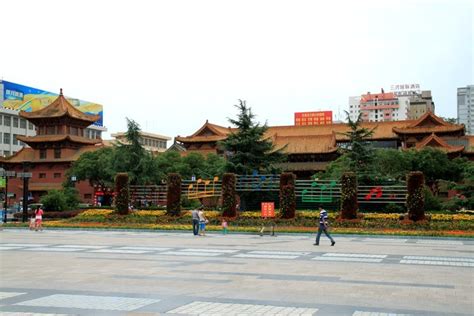 天水市中心广场文庙商场高清图片下载_红动中国