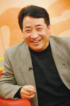 姜昆(中国曲艺家协会主席，著名相声演员)_360百科