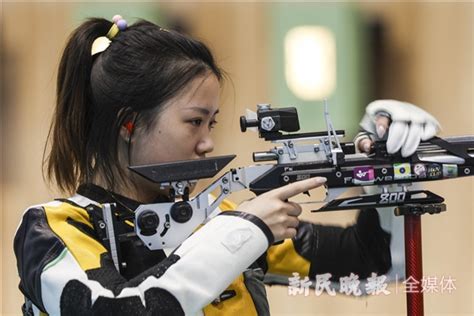 首金！杨倩获 女子十米气步枪冠军，曾淡定到训练时睡着