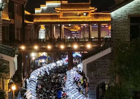 萍乡：古街夜市里的浓浓“年味”凤凰网江西_凤凰网