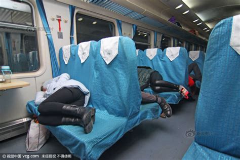坐青藏火车去西藏，软卧、硬卧和硬座有啥区别？怎么选？