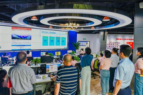 推动“草根”双创群体成长 重庆首个区县融媒体“双创”孵化基地在綦江揭牌