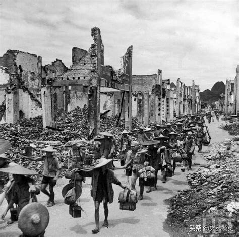 14张老照片 直击抗战时期日本鬼子进村扫荡无恶不作的真实状况