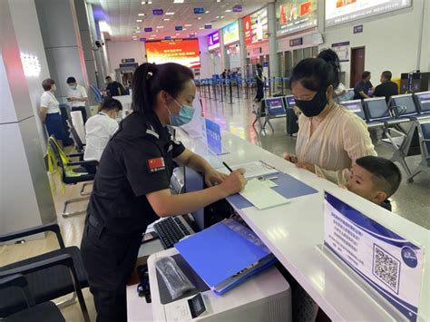 忘带身份证，儿童无证件如何登机？衢州机场民警给您支招！