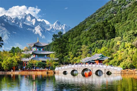 Lijiang Hotels | Trailfinders