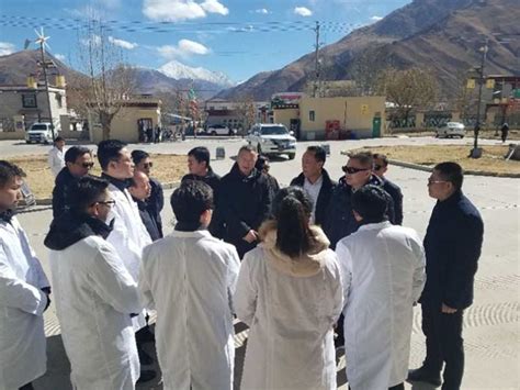 援藏医疗队员在达孜开展医疗工作-江苏大学附属医院