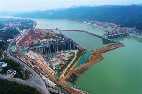 中国电建西南区域总部 装备制造 自主设计制造的世界最大起重容量的溪洛渡8000KN坝顶