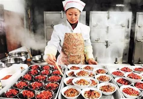 揭秘一家开业7年的浏阳蒸菜馆的独特经营之道_企业动态_职业餐饮网