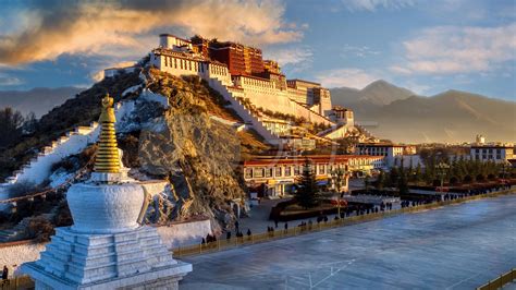 西藏拉萨布达拉宫日出高清图片下载-正版图片500653384-摄图网